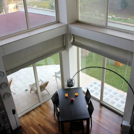 Frank's House 12 منزل للإقامة